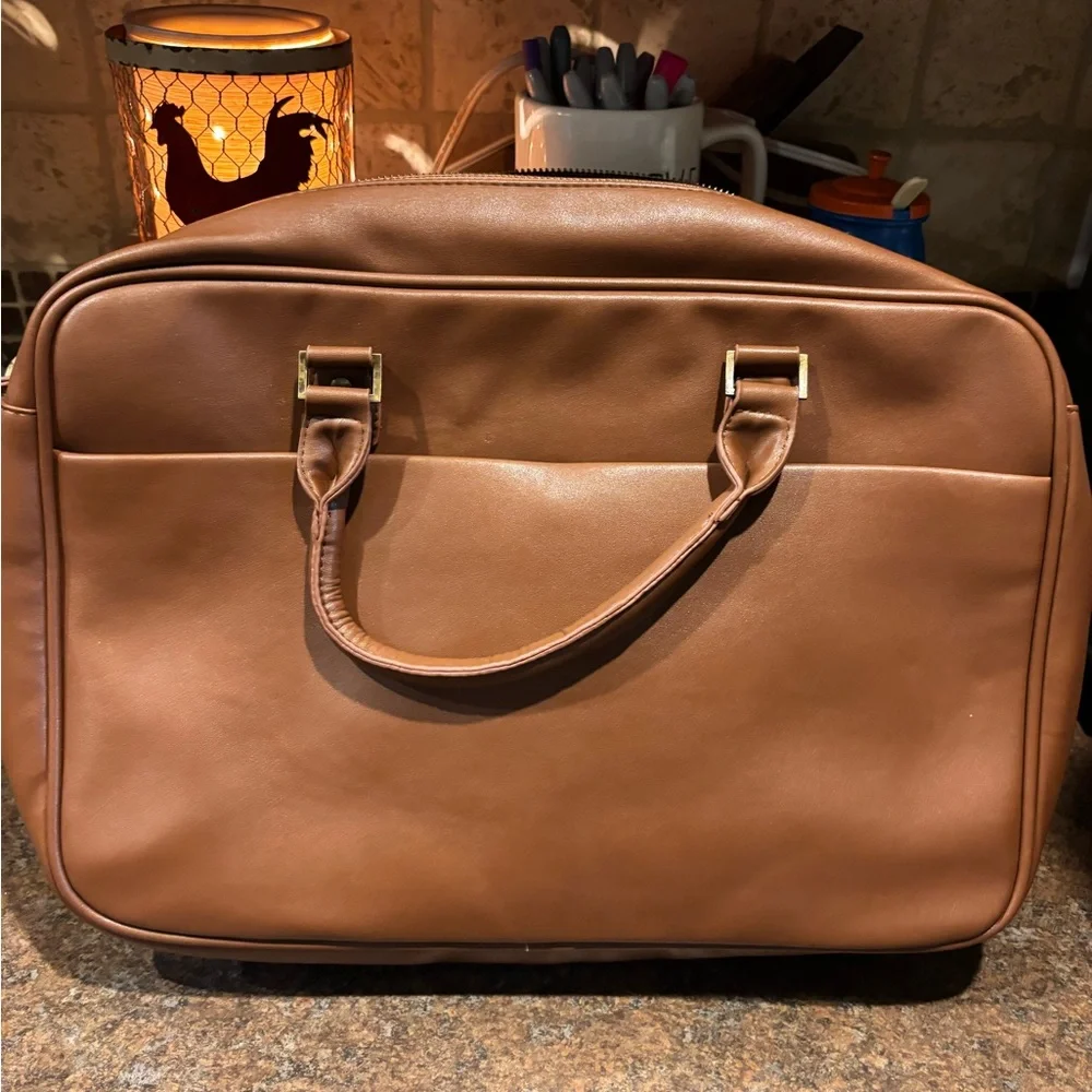 NWT Classic Tan brief case Bag